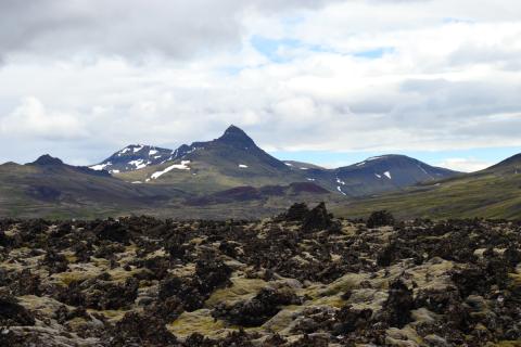 Rauðkúlur, Hólmshraun og Tröllakirkja í Hítardal
