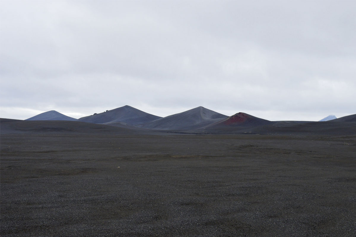 Vatnaöldur gusu árið 870 og í því gosi varð til landnámslagið.