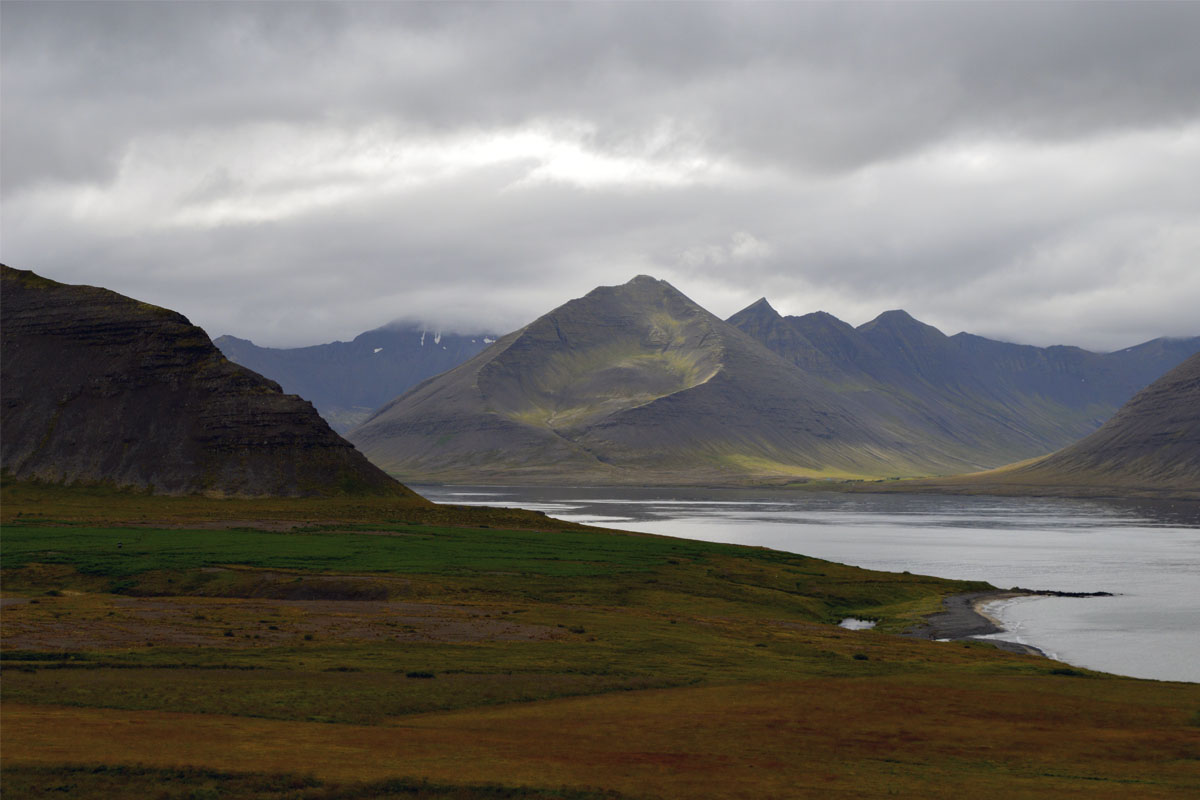 Þursaskál í Hólafjalli við Dýrafjörð