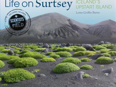 Kápa bókarinnar „Life on Surtsey – Iceland´s Upstart Island“. Höfundur Loree Griffin Burns.