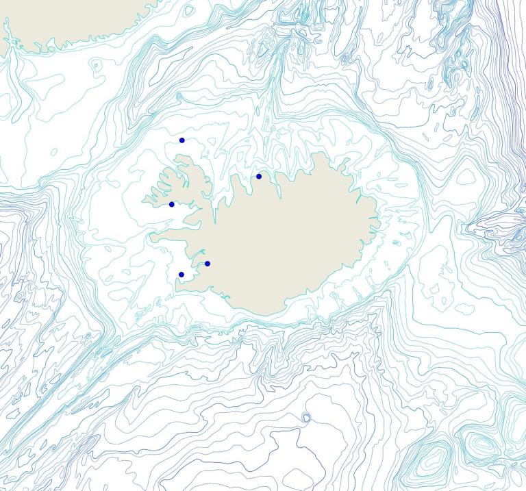 Útbreiðsla /distribution <em>Isodictya palmata</em>. (Bioice samples red dots; MFRI samples blue dots)