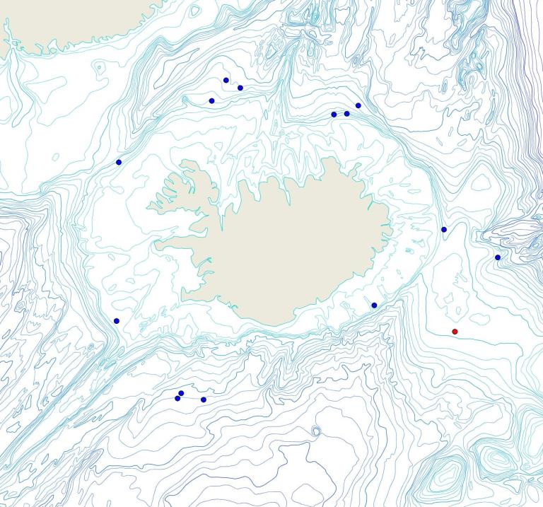 Útbreiðsla /distribution <em>Asbestopluma (Asbestopluma) pennatula</em>. (Bioice samples red dots; MFRI samples blue dots)