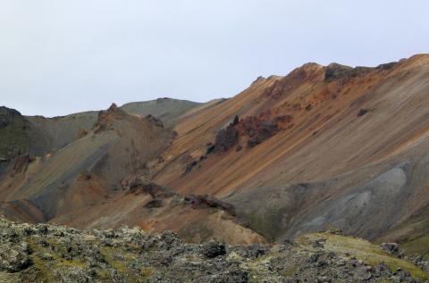 Litrík fjöll við Landmannalaugar